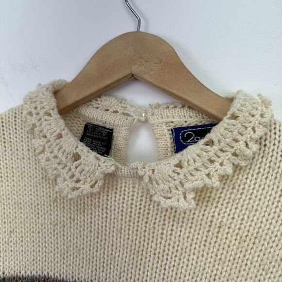 2OANS Knits by Mariea Kim Women’s Neutral Crochet Peter Pan Collar Sweater - Picture 5 of 12